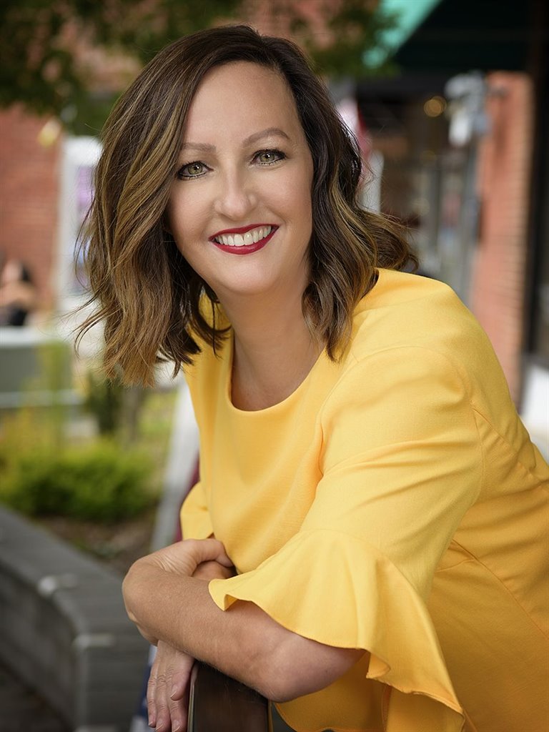 Lori Walls